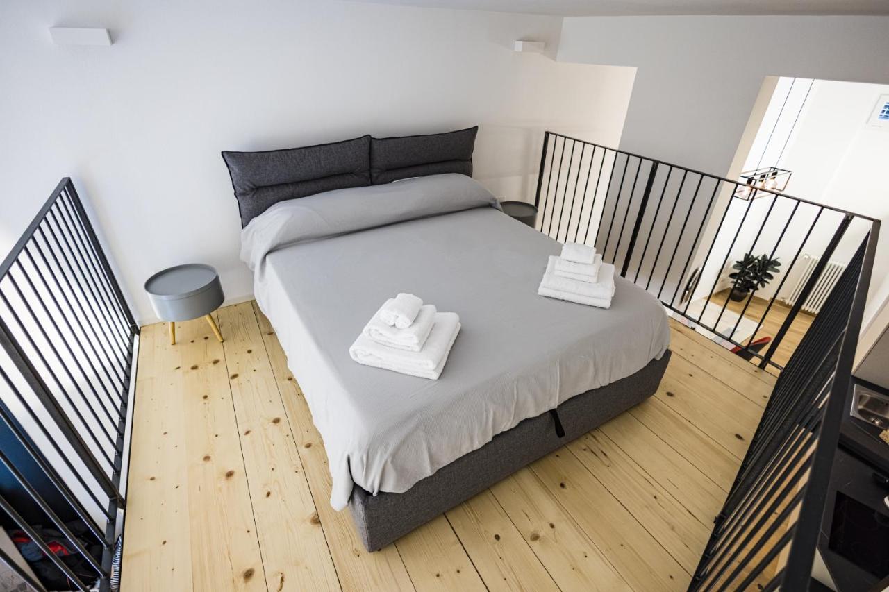 Loft La Sedia Rossa - Centro Storico Apartment Милано Екстериор снимка