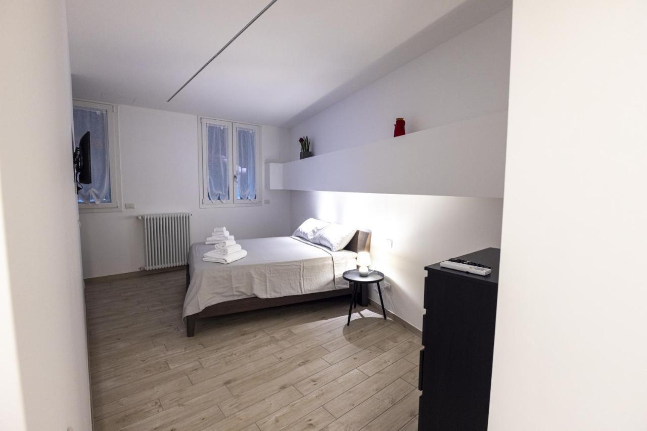 Loft La Sedia Rossa - Centro Storico Apartment Милано Екстериор снимка
