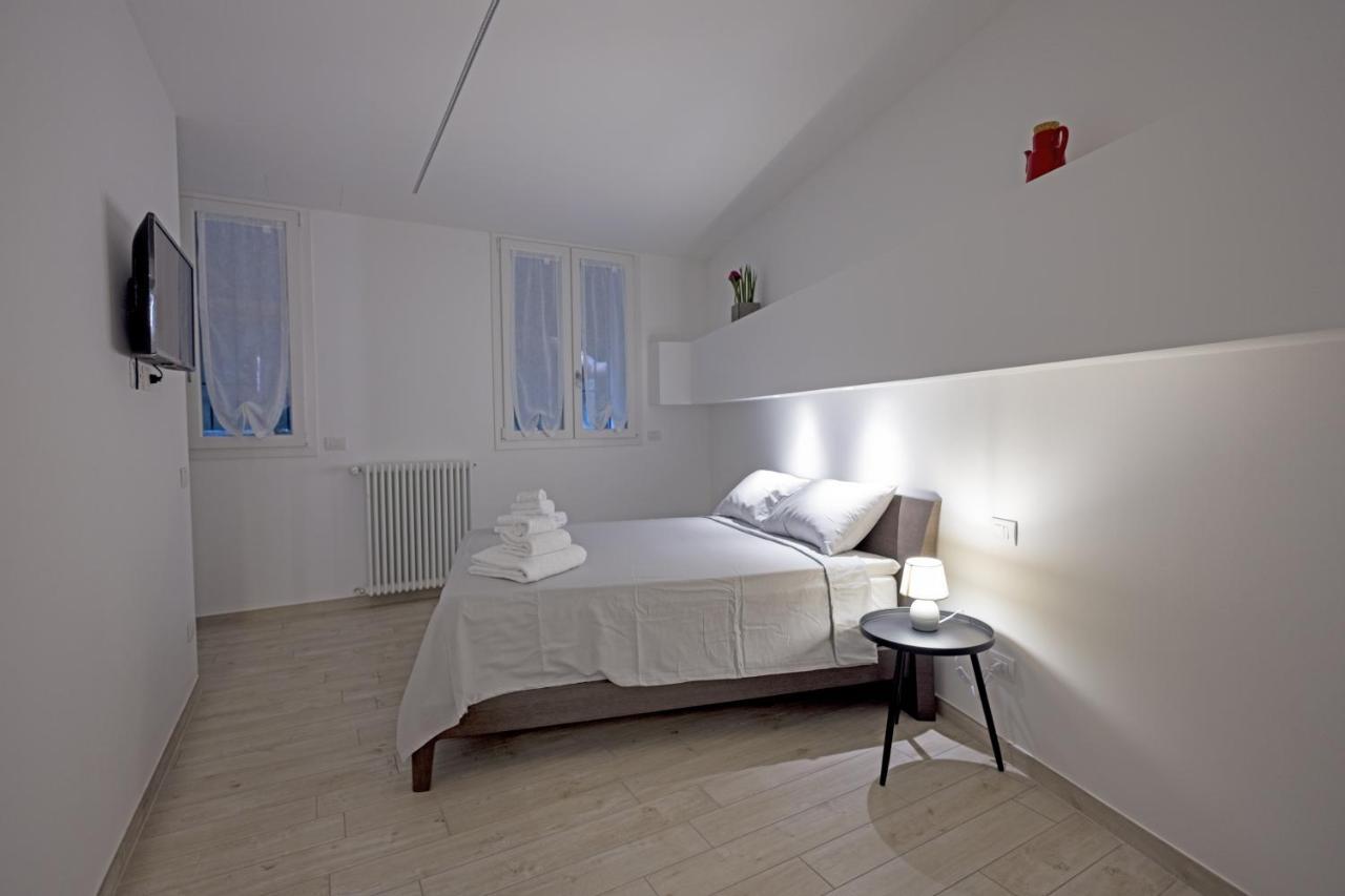 Loft La Sedia Rossa - Centro Storico Apartment Милано Екстериор снимка